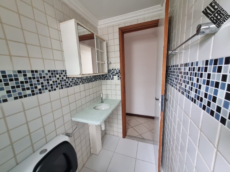 Apartamento à venda com 2 quartos, 80m² - Foto 13