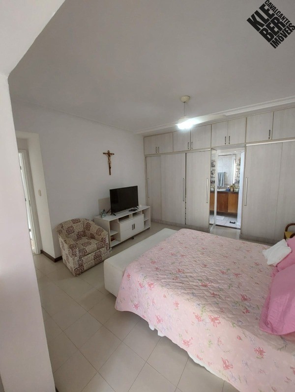 Apartamento à venda com 4 quartos, 156m² - Foto 23