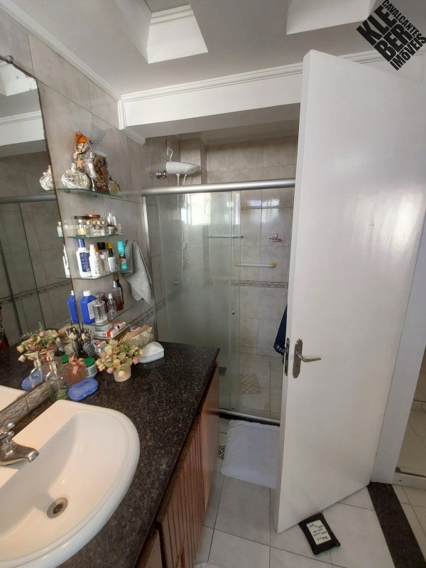 Apartamento à venda com 4 quartos, 156m² - Foto 11