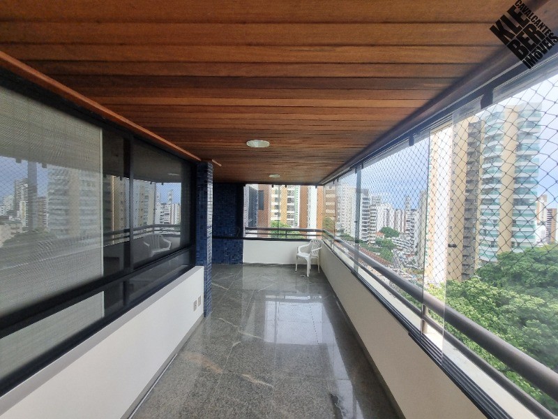 Apartamento, 3 quartos, 144 m² - Foto 2