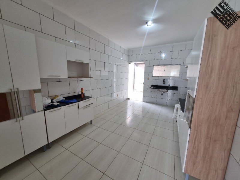 Casa à venda com 3 quartos, 212m² - Foto 5