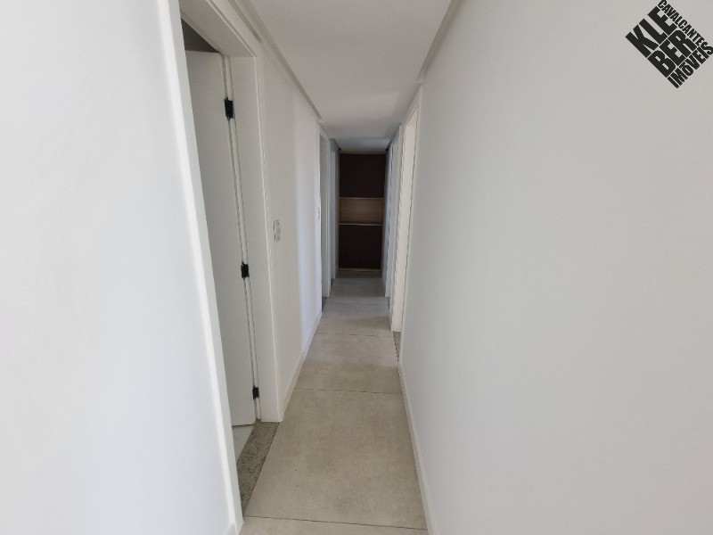 Apartamento à venda com 3 quartos, 156m² - Foto 15