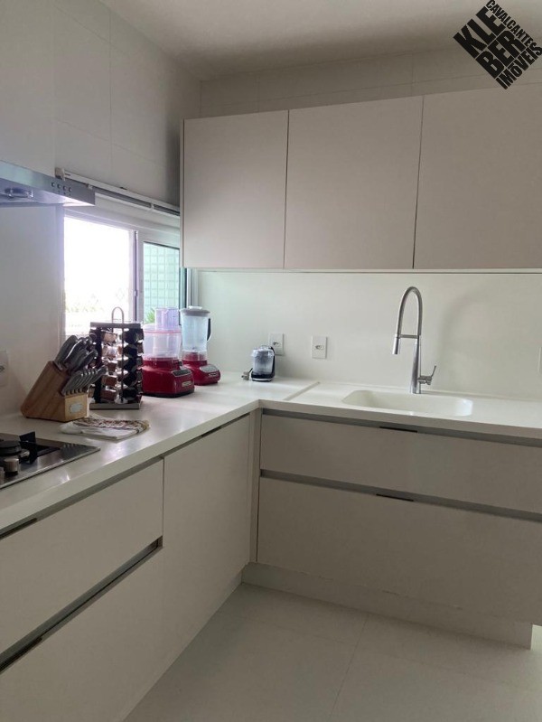 Apartamento à venda com 4 quartos, 226m² - Foto 17