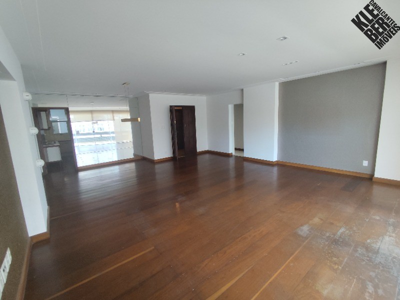 Apartamento à venda com 5 quartos, 250m² - Foto 5