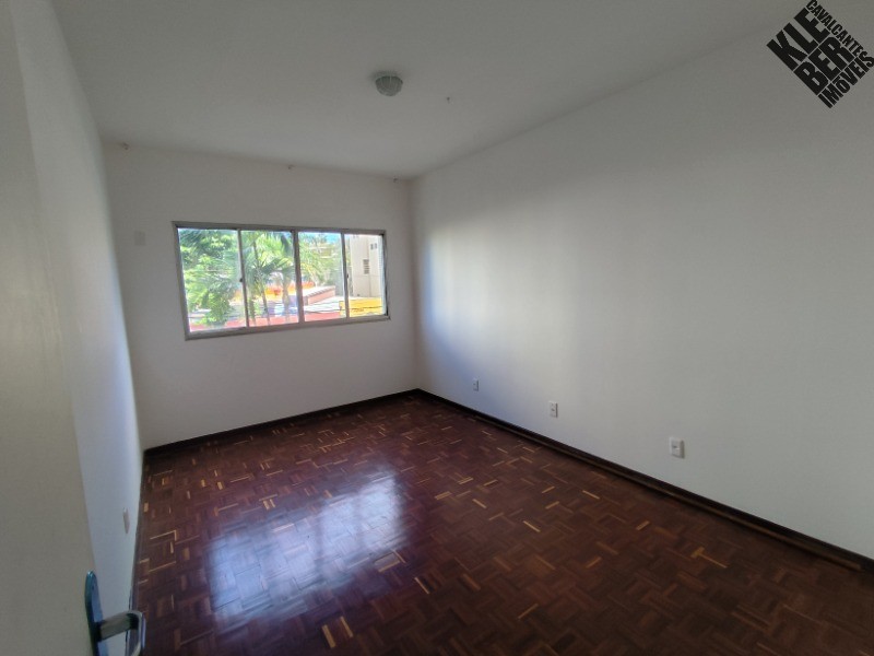 Apartamento à venda com 3 quartos, 137m² - Foto 17