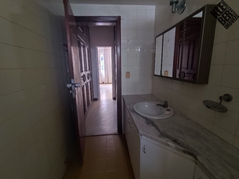 Apartamento à venda com 5 quartos, 250m² - Foto 14