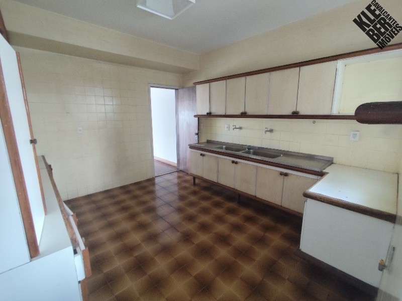 Apartamento à venda com 5 quartos, 250m² - Foto 23