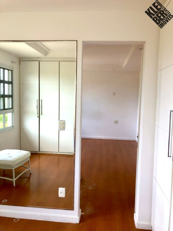 Casa de Condomínio à venda com 4 quartos, 220m² - Foto 10