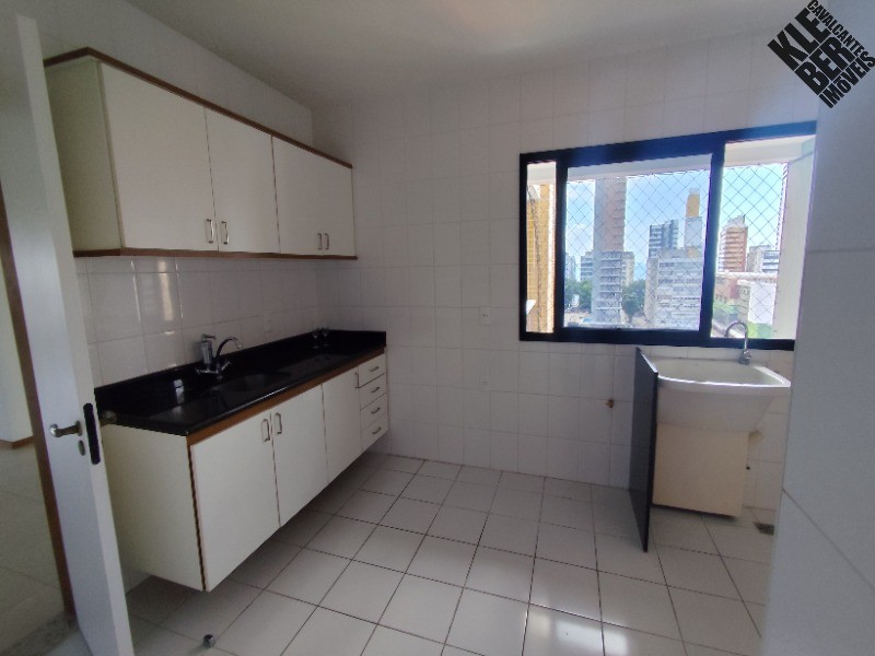 Apartamento para alugar com 3 quartos, 114m² - Foto 12