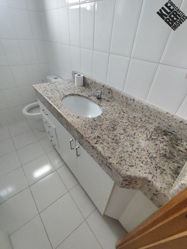 Apartamento para alugar com 3 quartos, 114m² - Foto 13