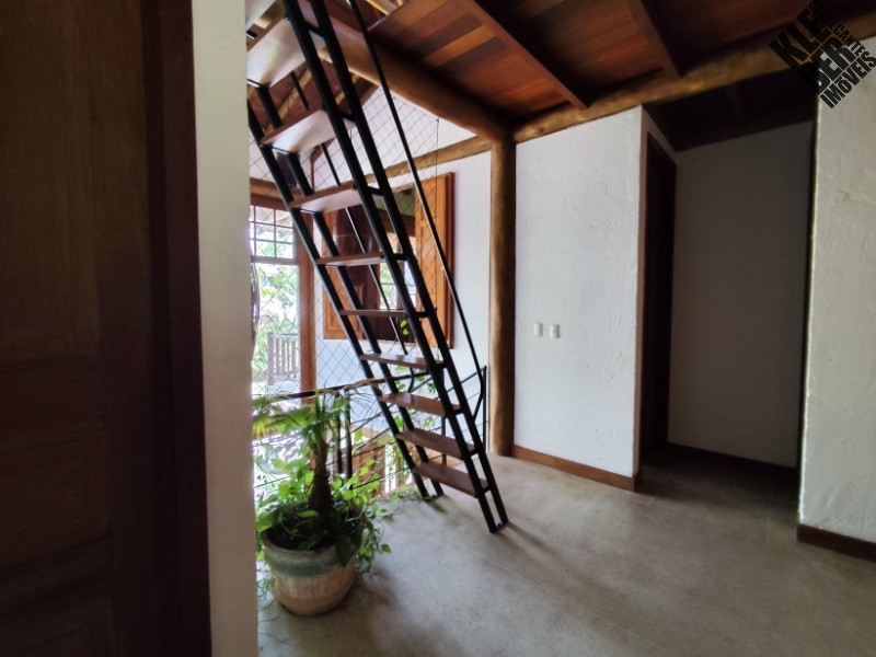 Casa de Condomínio à venda com 4 quartos, 440m² - Foto 16