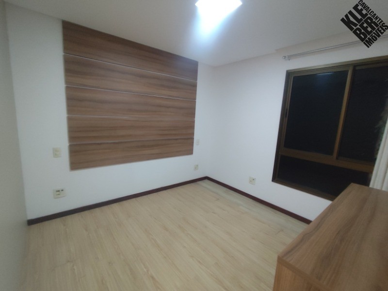 Apartamento à venda com 4 quartos, 145m² - Foto 14