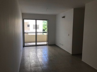 Apartamento à venda com 3 quartos, 84m² - Foto 2