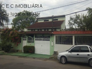 Casa à venda com 3 quartos, 282m² - Foto 2