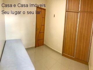 Casa de Condomínio à venda com 3 quartos, 210m² - Foto 4