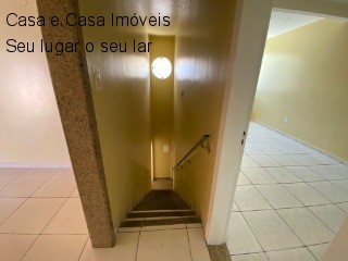 Casa à venda com 5 quartos, 200m² - Foto 11