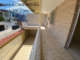 Casa à venda com 5 quartos, 200m² - Foto 2