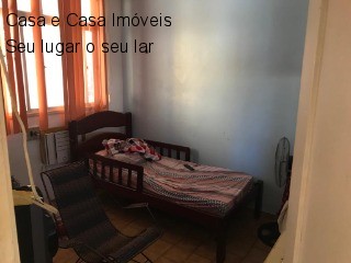 Casa à venda com 2 quartos, 50m² - Foto 4