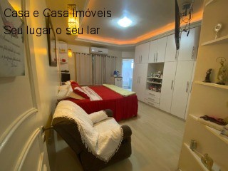 Casa à venda com 4 quartos, 300m² - Foto 11