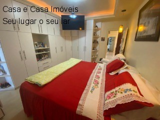 Casa à venda com 4 quartos, 300m² - Foto 12