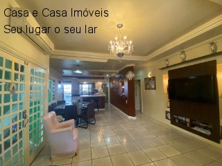 Casa à venda com 4 quartos, 300m² - Foto 8