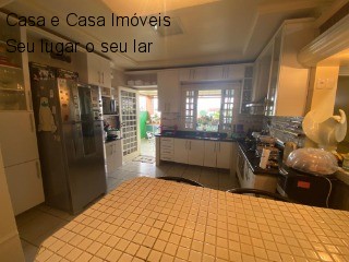 Casa à venda com 4 quartos, 300m² - Foto 9