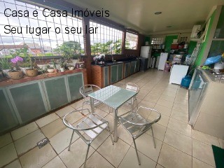 Casa à venda com 4 quartos, 300m² - Foto 4