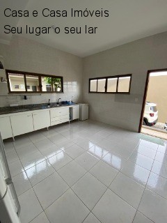 Casa de Condomínio à venda com 5 quartos, 410m² - Foto 2