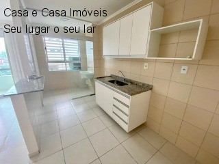 Apartamento à venda com 2 quartos, 69m² - Foto 3