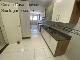 Apartamento à venda com 3 quartos, 185m² - Foto 2