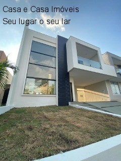 Casa de Condomínio à venda com 4 quartos, 222m² - Foto 2