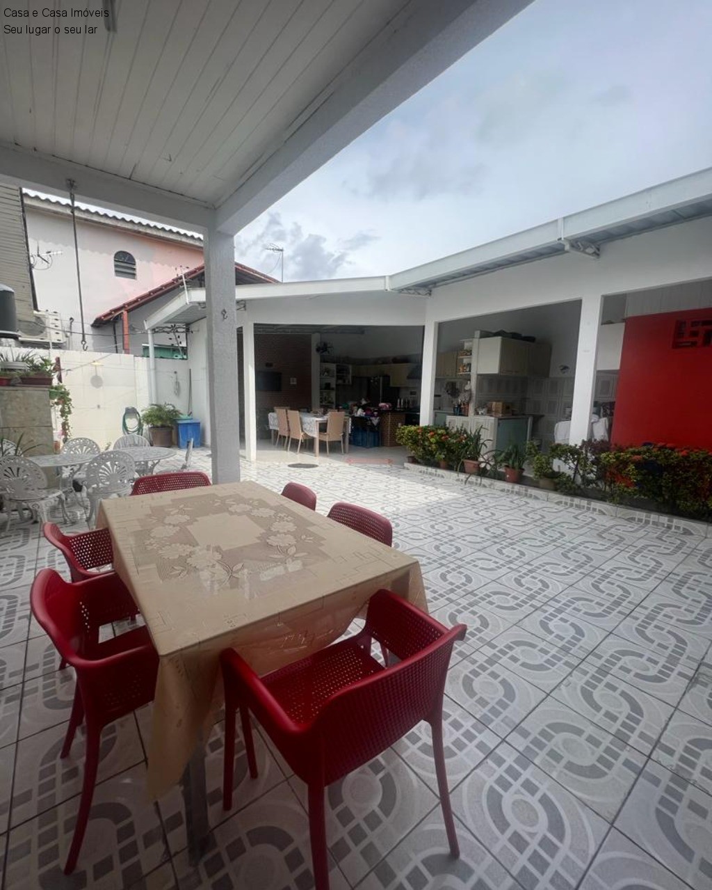 Casa à venda com 3 quartos, 300m² - Foto 16