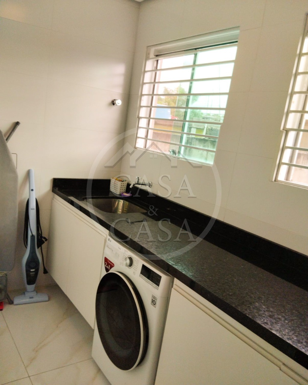 Apartamento à venda com 2 quartos, 55m² - Foto 19