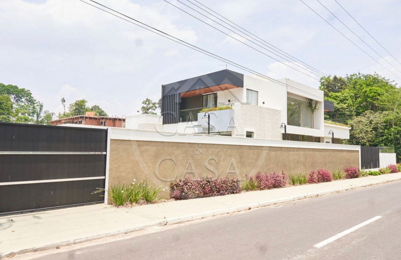 Casa de Condomínio à venda com 4 quartos, 450m² - Foto 3