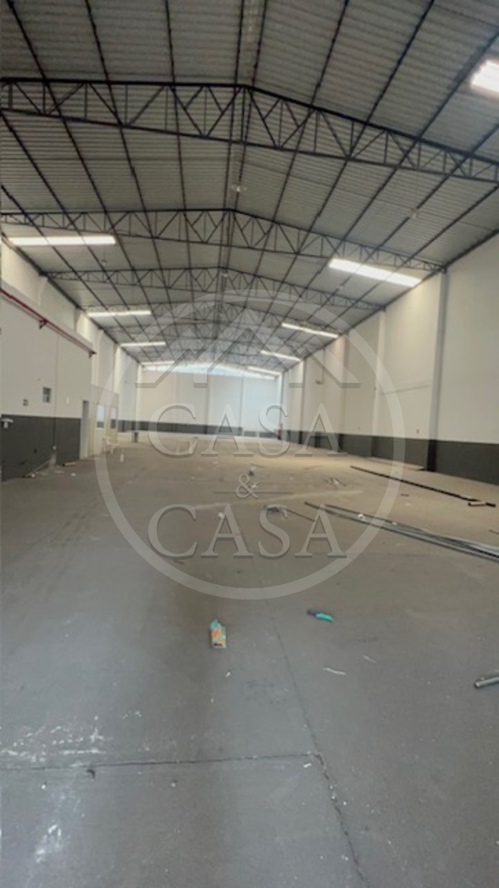 Depósito-Galpão-Armazém para alugar, 1500m² - Foto 2