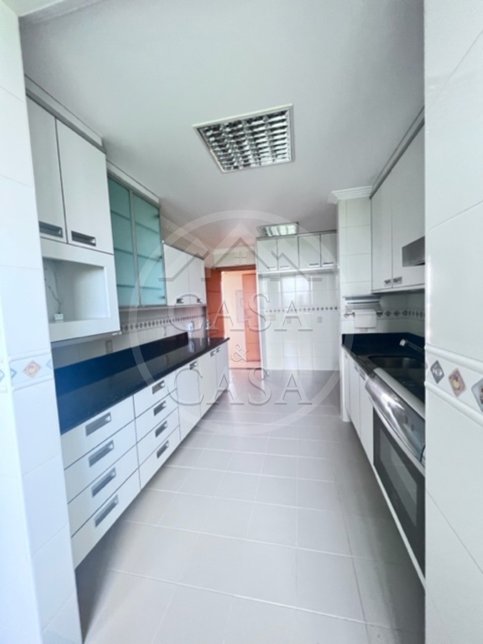 Apartamento à venda com 3 quartos, 204m² - Foto 12