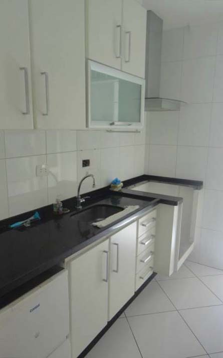 Apartamento à venda com 3 quartos, 74m² - Foto 4