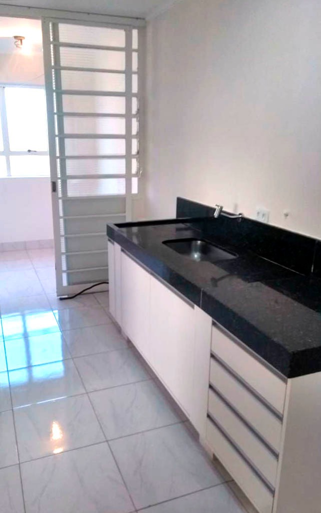 Apartamento à venda com 2 quartos, 68m² - Foto 4