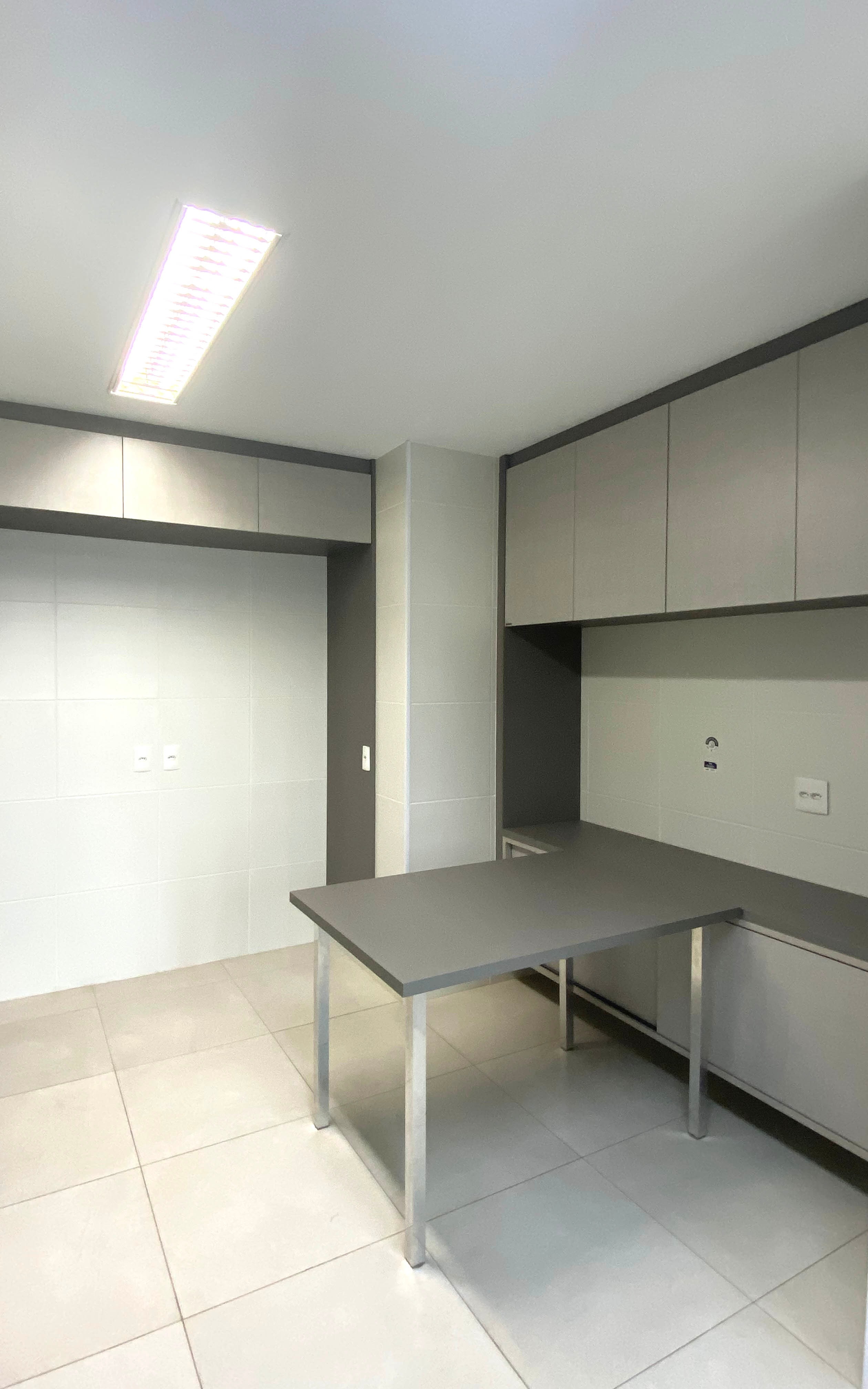 Apartamento para alugar com 3 quartos, 189m² - Foto 12