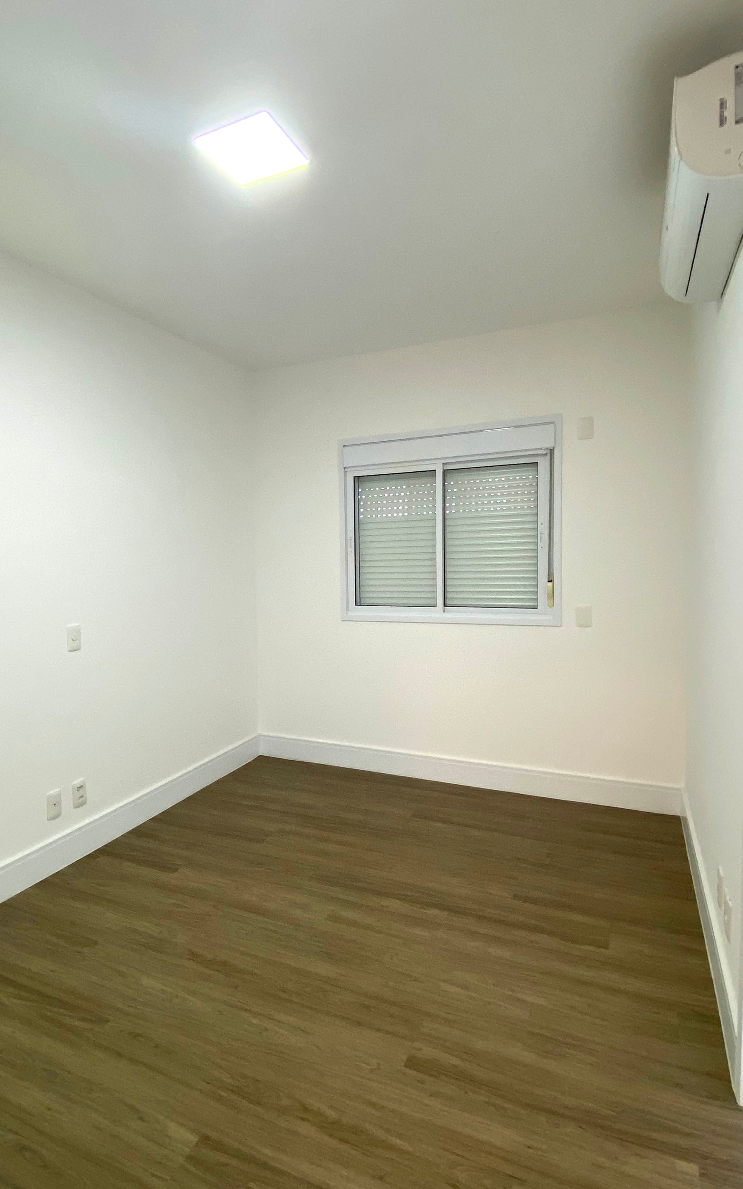 Apartamento para alugar com 3 quartos, 189m² - Foto 14