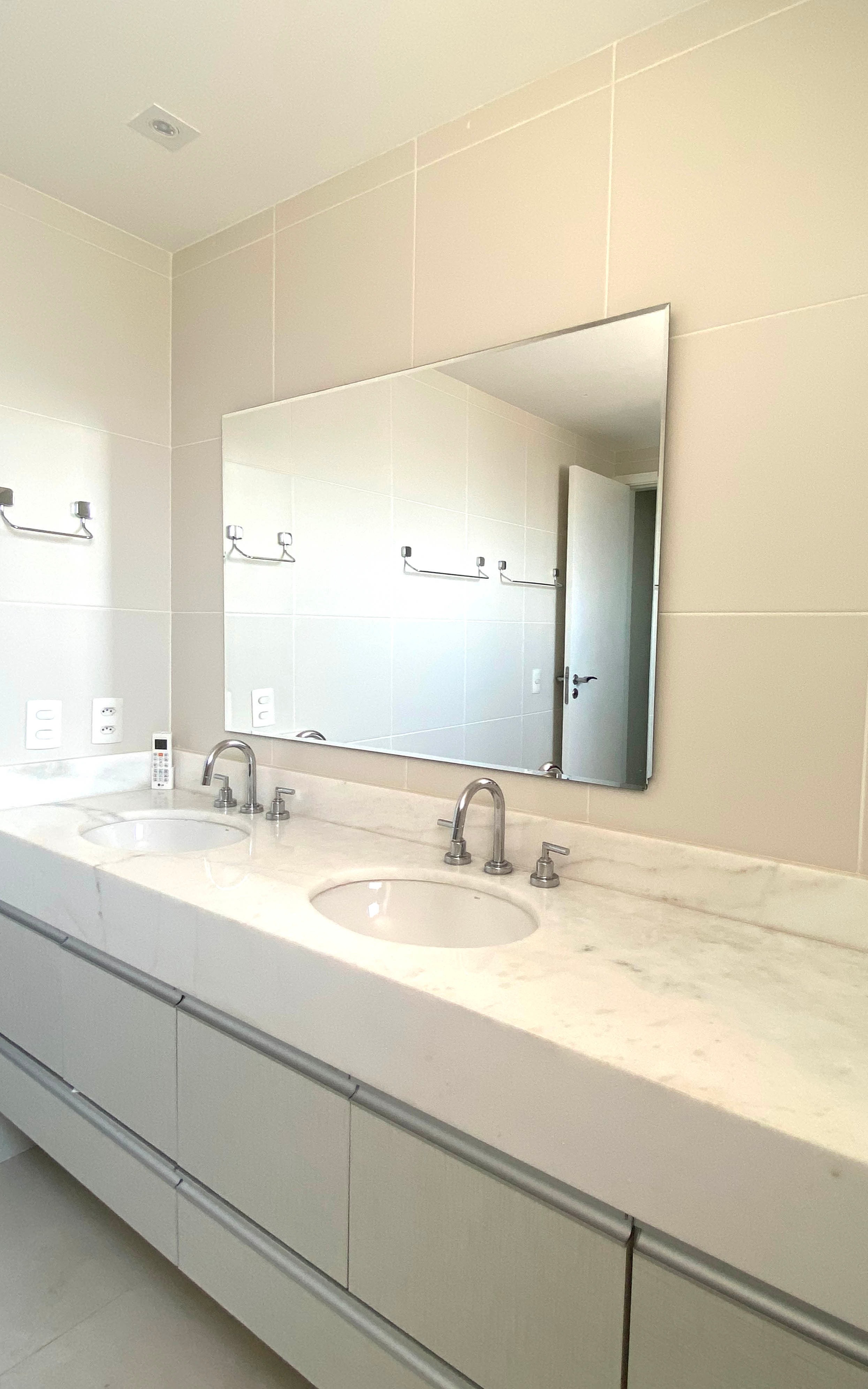 Apartamento para alugar com 3 quartos, 189m² - Foto 21