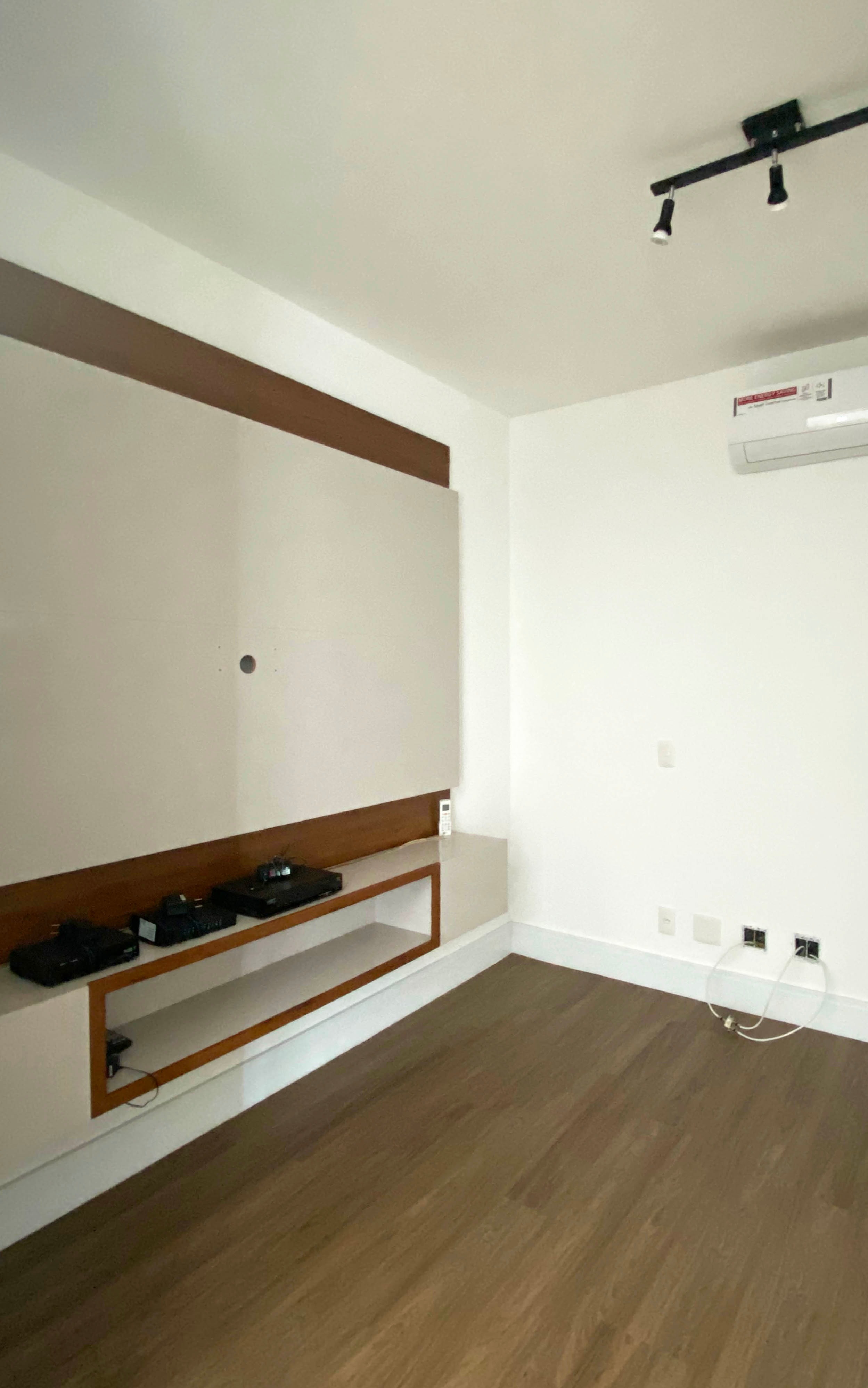 Apartamento para alugar com 3 quartos, 189m² - Foto 5
