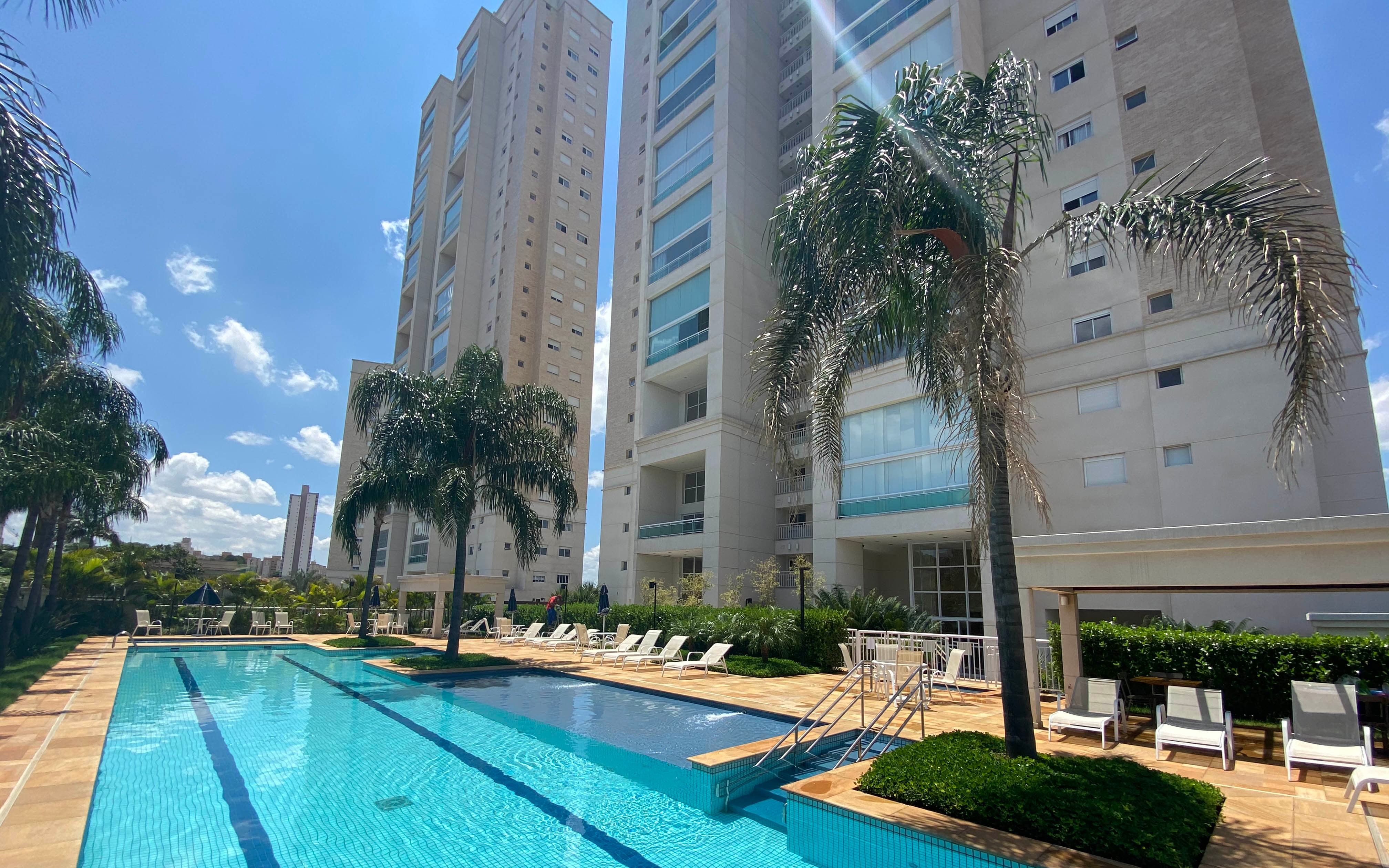 Apartamento para alugar com 3 quartos, 189m² - Foto 1