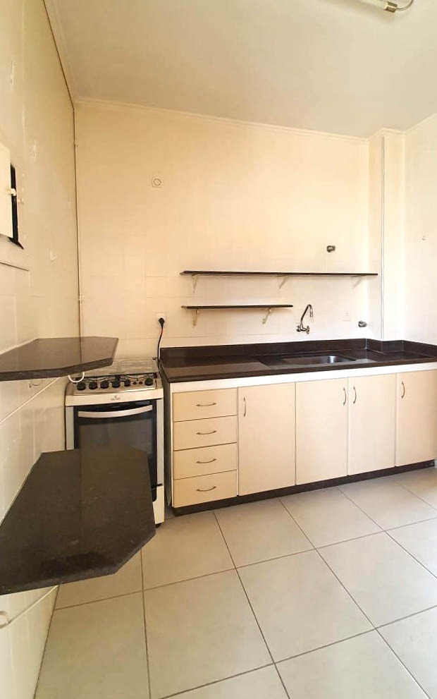 Apartamento à venda com 2 quartos, 63m² - Foto 4