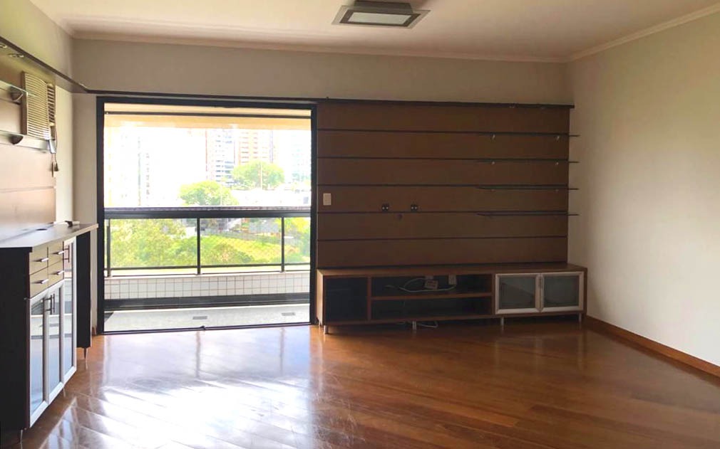 Apartamento à venda com 4 quartos, 184m² - Foto 2