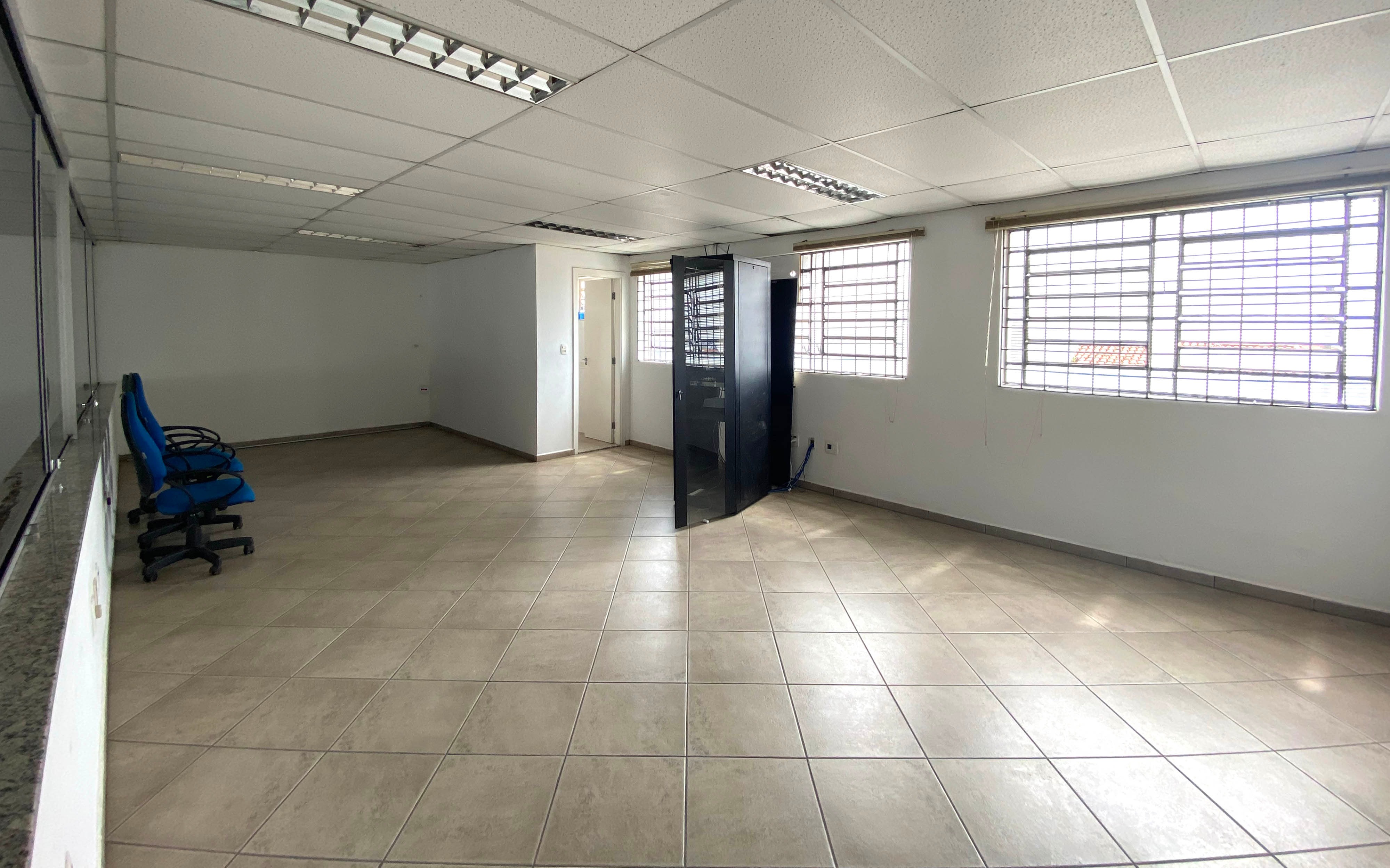 Depósito-Galpão-Armazém para alugar, 300m² - Foto 6