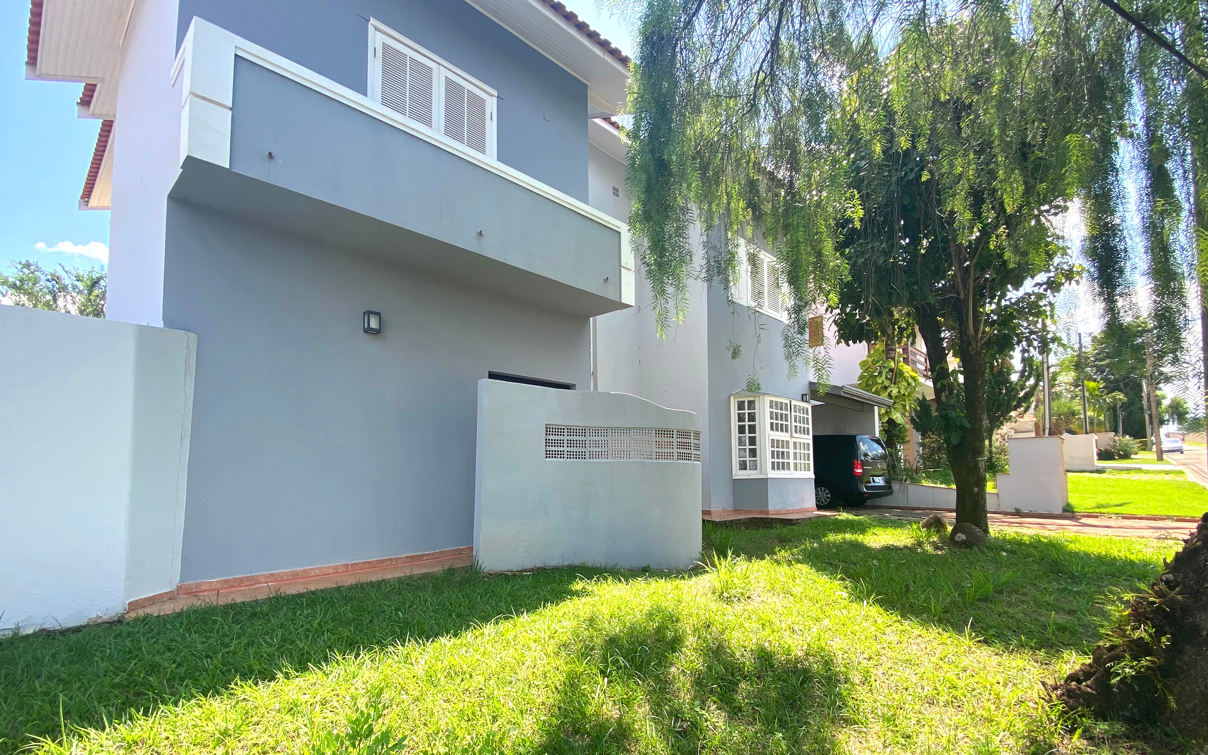 Casa de Condomínio à venda com 3 quartos, 270m² - Foto 1