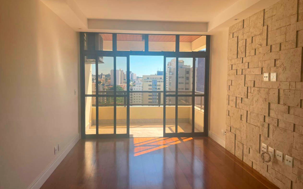 Apartamento à venda com 3 quartos, 140m² - Foto 2