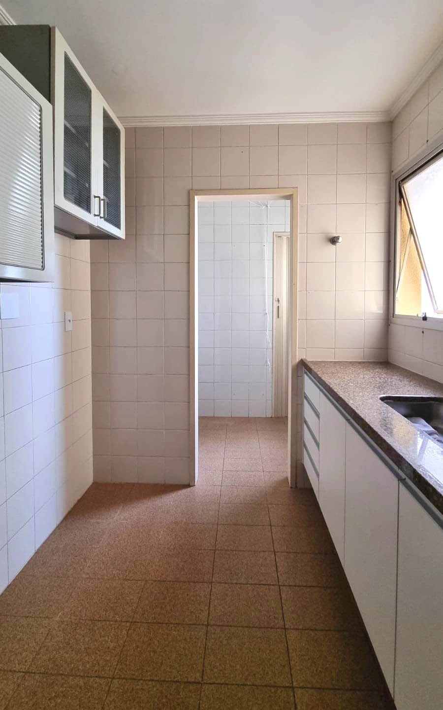 Apartamento à venda com 2 quartos, 64m² - Foto 8