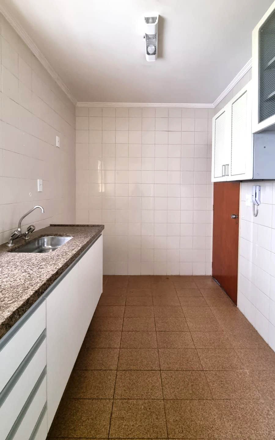 Apartamento à venda com 2 quartos, 64m² - Foto 5